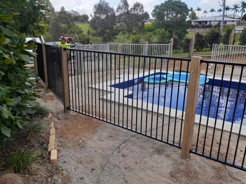 pool fencing